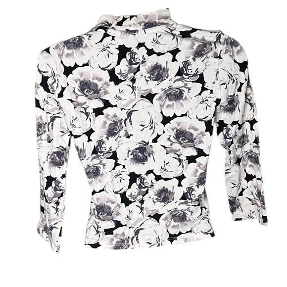 Forever 21 Tight Fit Mock Neck Floral 3/4 Sleeve Crop Top M Juniors - Picture 2 of 3